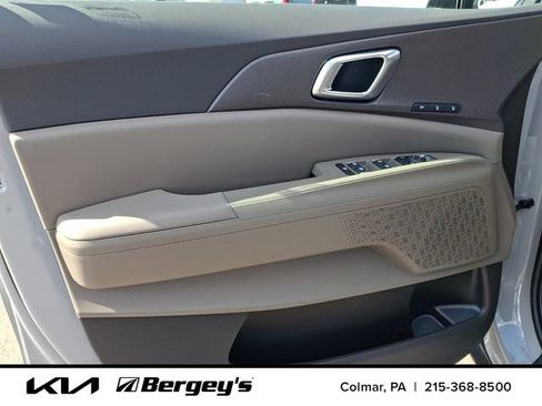 New 2026 Kia Carnival EX FWD image 10