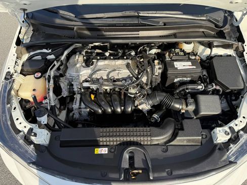 Used 2020 Toyota Corolla LE FWD image 29