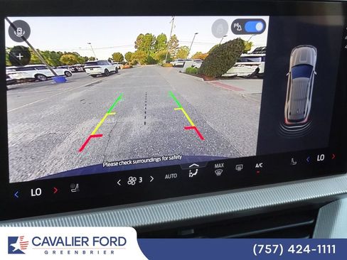 Certified 2026 Ford Explorer Active w/ Active Comfort Package AWD/4WD image 30