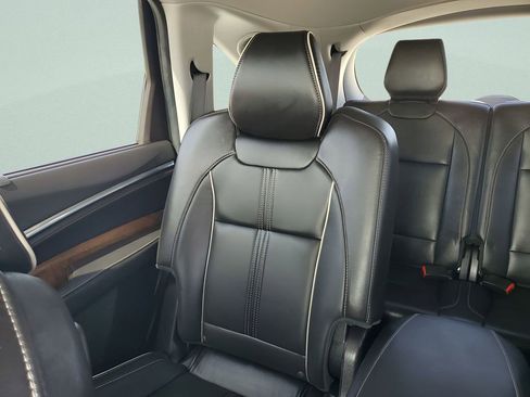 Used 2019 Acura MDX SH-AWD w/ Advance Package image 12