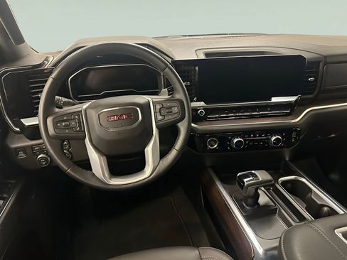 Certified 2022 GMC Sierra 1500 SLT w/ SLT Convenience Package image 29