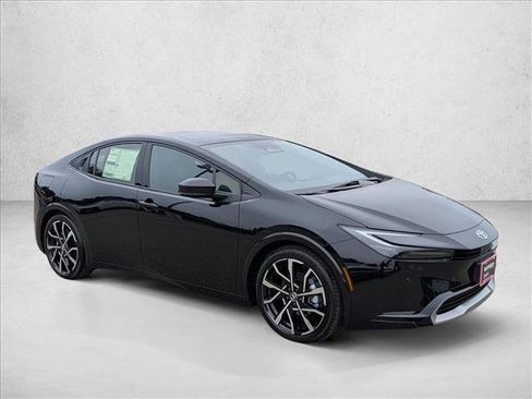 New 2026 Toyota Prius Plug-In Hybrid image 3