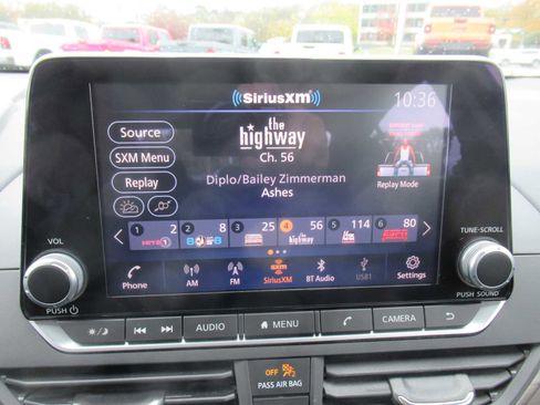 Used 2023 Nissan Altima 2.5 SV image 29