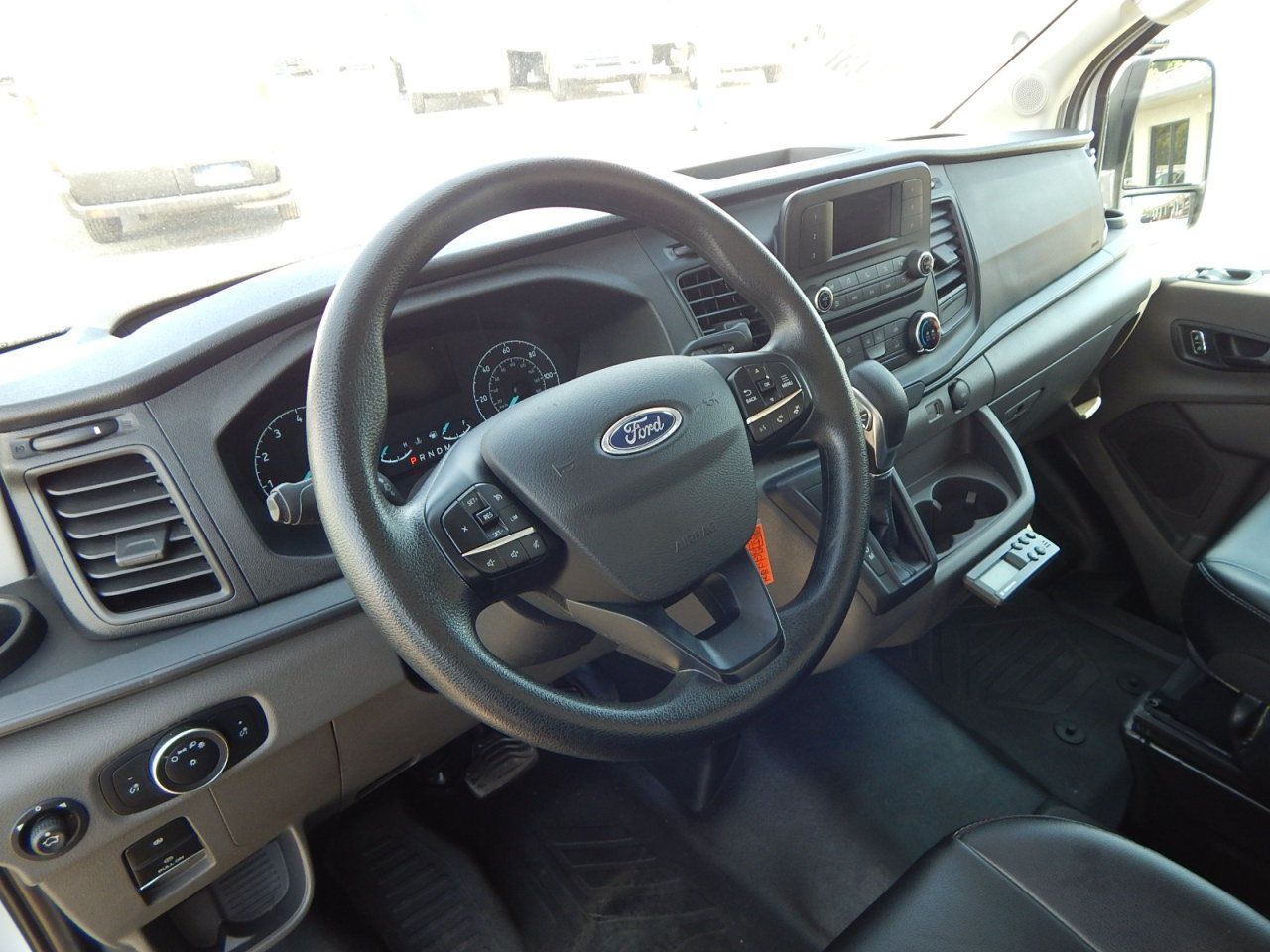 Used 2023 Ford Transit 250 148 High Roof Extended w/ Load Area Protection Package RWD image 4