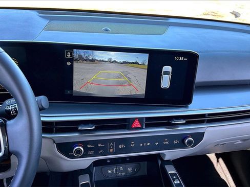 Certified 2025 Kia Sorento EX w/ Panoramic Sunroof Package image 23