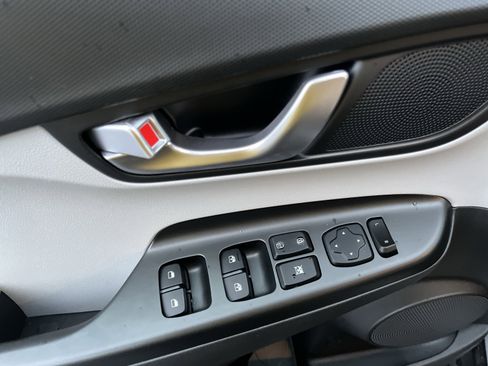 Used 2023 Hyundai Kona SEL w/ Convenience Package image 39