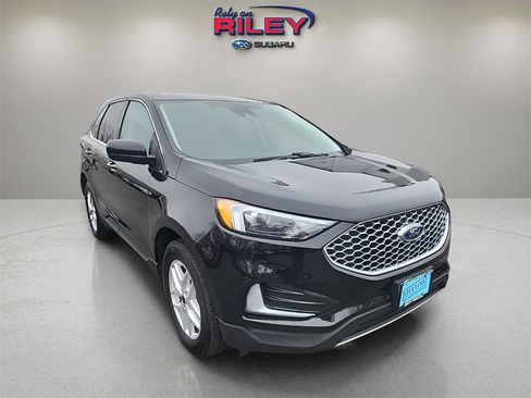 Used 2023 Ford Edge SEL image 7