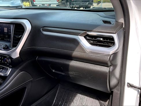 Used 2020 GMC Acadia SLT image 19