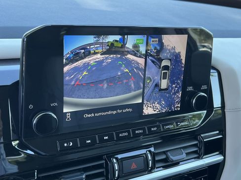 Certified 2025 Nissan Pathfinder SL AWD/4WD image 15