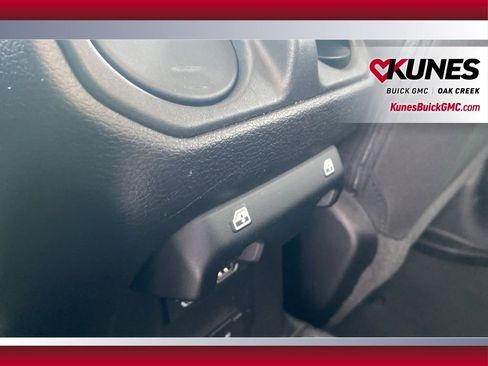 Used 2023 Jeep Wrangler Sahara image 26