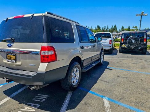 Used 2017 Ford Expedition XL w/ Equipment Group 101A AWD/4WD image 5