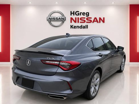 Used 2023 Acura TLX w/ Technology Package FWD image 4