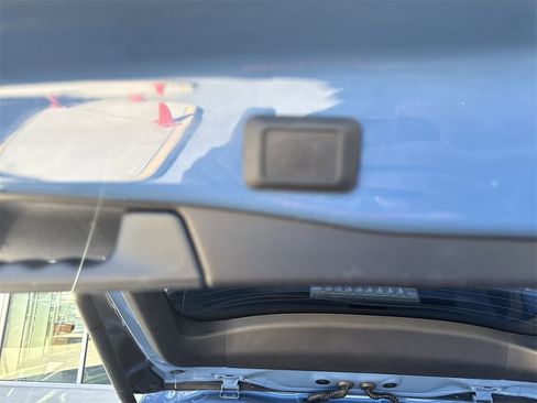 Used 2024 Toyota RAV4 SE image 32