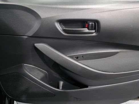 Used 2025 Toyota Corolla LE image 13