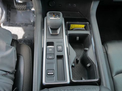 Used 2022 Nissan Pathfinder SL w/ SL Premium Package FWD image 28