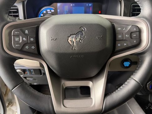 Used 2023 Ford Bronco Wildtrak AWD/4WD image 16