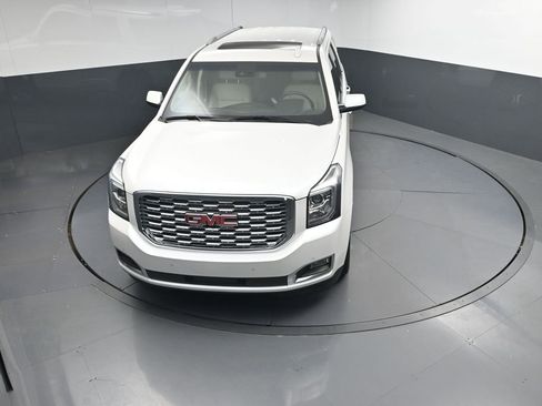 Used 2018 GMC Yukon Denali w/ Denali Ultimate Package AWD/4WD image 43
