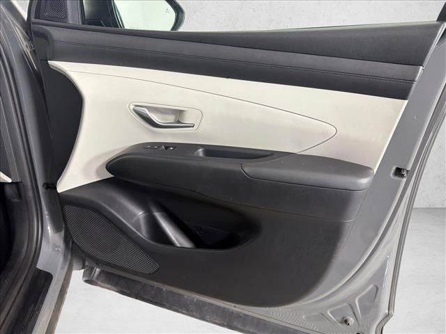 Used 2025 Hyundai Tucson SEL FWD image 14