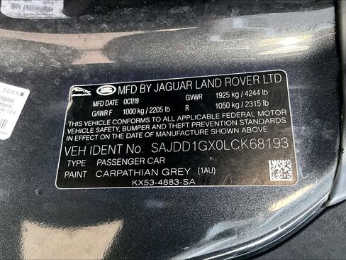 Used 2020 Jaguar F-TYPE Coupe image 31