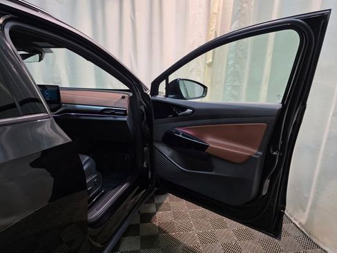 Certified 2022 Volkswagen ID.4 Pro S image 34