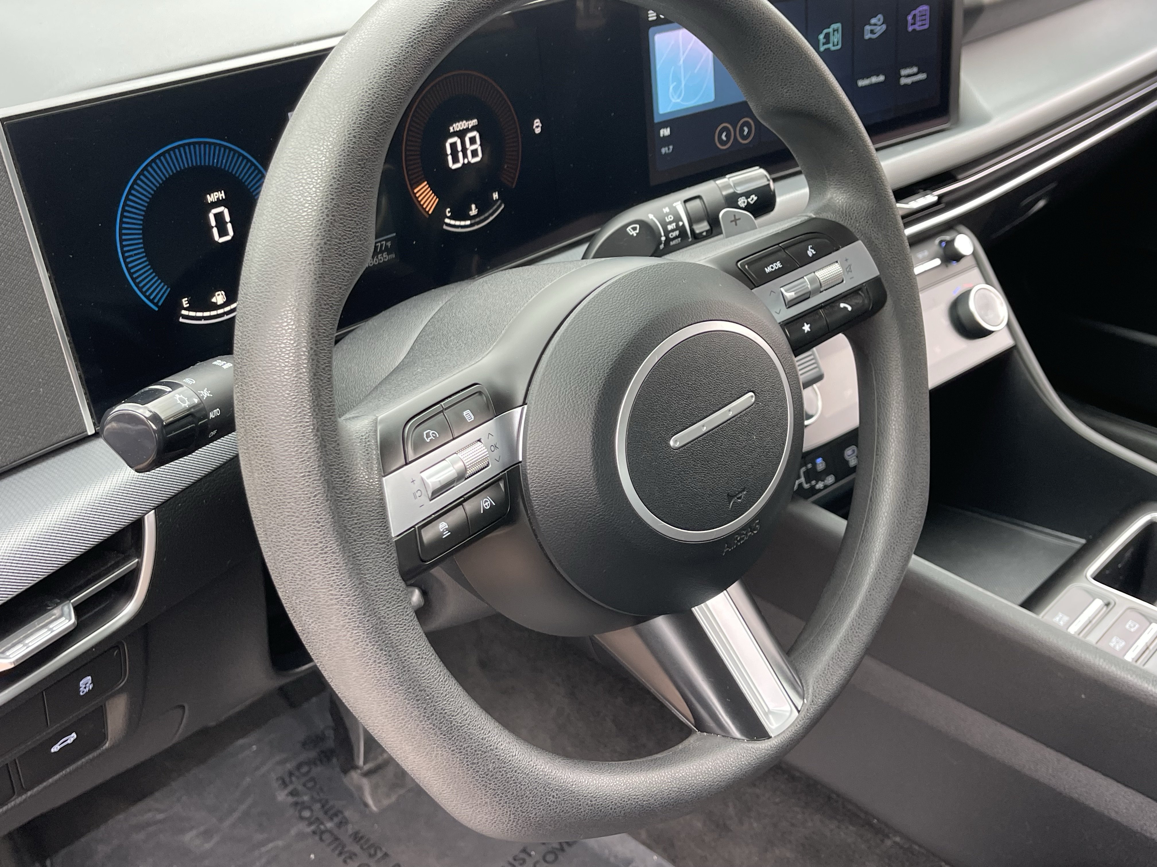 Used 2025 Hyundai Sonata SEL FWD image 21