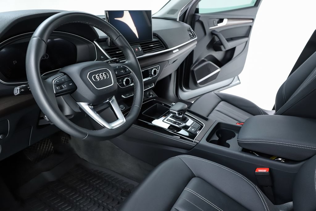Used 2023 Audi Q5 2.0T Premium Plus w/ Premium Plus Package AWD/4WD image 65