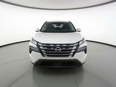 Used 2025 Nissan Rogue SV AWD/4WD image 2