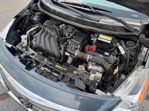 Used 2015 Nissan Versa SV FWD image 21