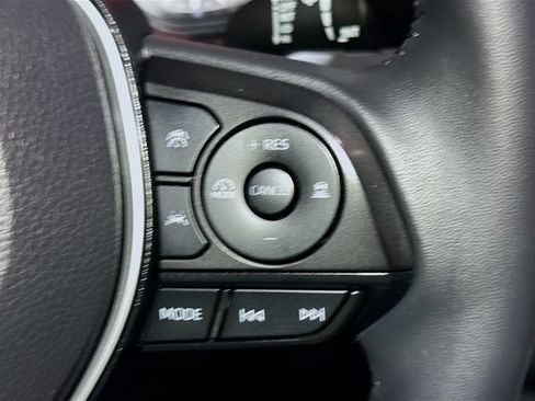 Certified 2023 Toyota Corolla SE FWD image 32
