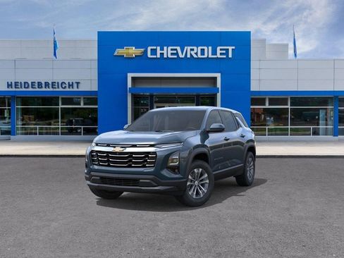 New 2026 Chevrolet Equinox LT w/ Convenience Package II FWD image 8