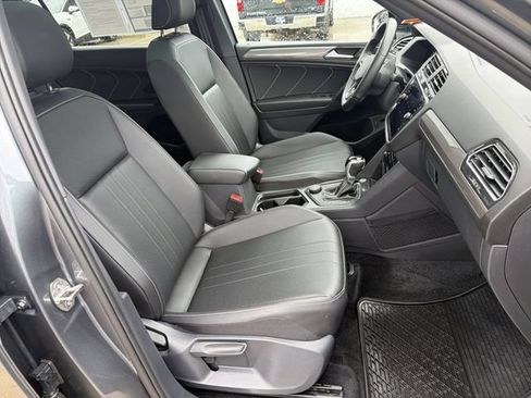 Used 2024 Volkswagen Tiguan SE R-Line AWD/4WD image 26