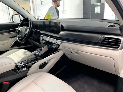 Used 2023 Kia Telluride S w/ S Sunroof Package AWD/4WD image 14