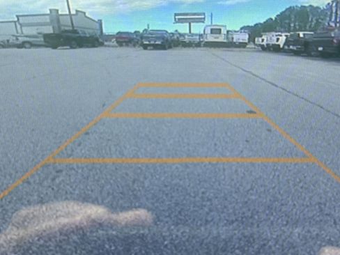 Used 2024 Chevrolet Malibu LT image 30