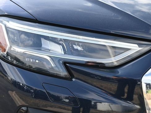 Used 2022 Audi A8 L 3.0T image 25