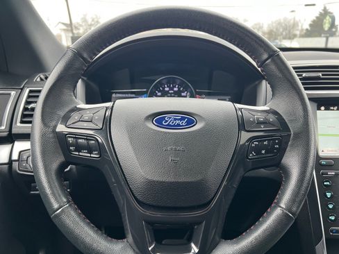 Certified 2018 Ford Explorer Sport image 12