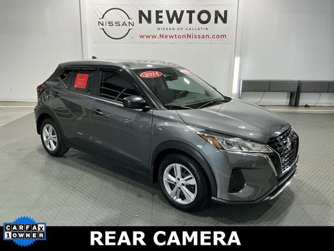 Used 2024 Nissan Kicks S image 1