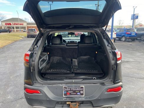 Used 2015 Jeep Cherokee Limited w/ Luxury Group image 16