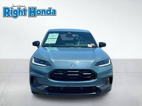 Used 2024 Honda HR-V Sport image 9