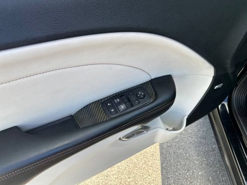 Used 2015 Dodge Challenger R/T Plus RWD image 18