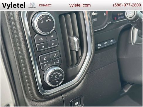 Used 2022 GMC Sierra 2500 Denali w/ Denali Ultimate Package image 24