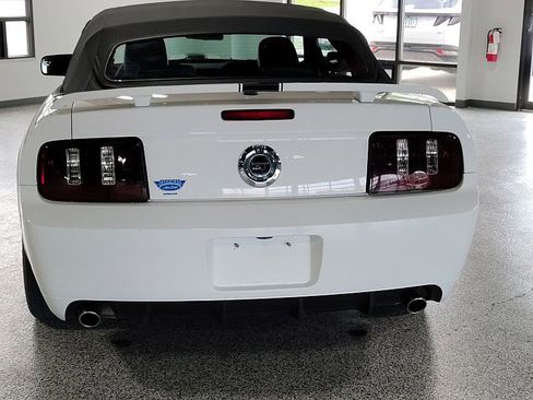 Used 2008 Ford Mustang GT Premium RWD image 16