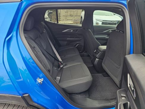 New 2026 Chevrolet Equinox EV LT image 24