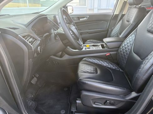 Used 2024 Ford Edge Titanium image 18