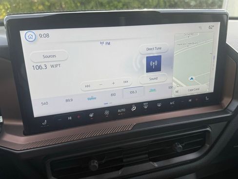 Used 2025 Ford Bronco Sport Outer Banks w/ Outer Banks Tech Package+ image 13