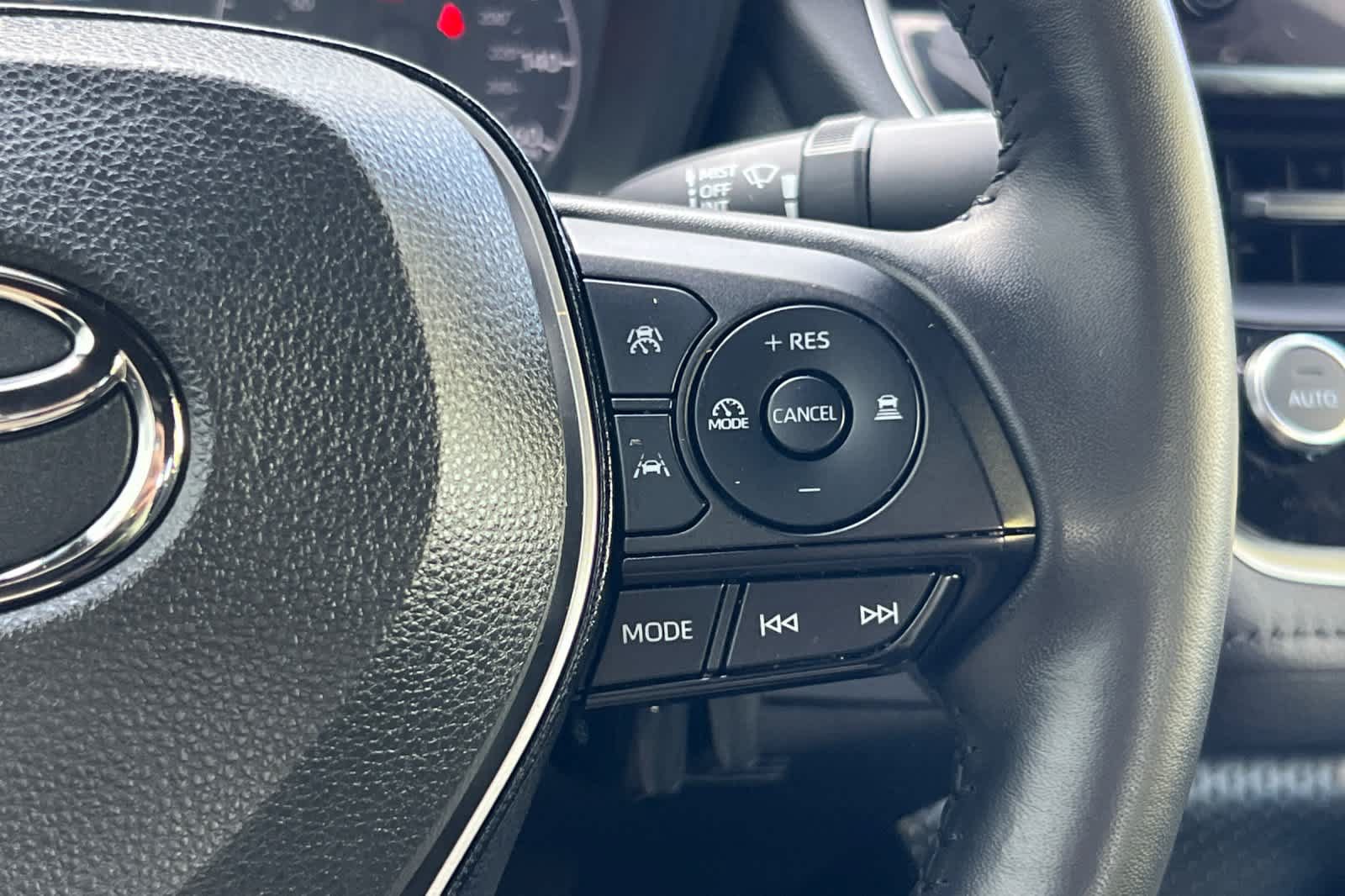 Certified 2024 Toyota Corolla SE FWD image 25