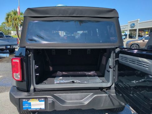 New 2025 Ford Bronco 4-Door image 13