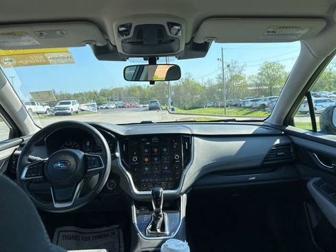 Used 2023 Subaru Outback Premium image 5