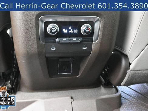 Used 2024 Chevrolet Tahoe LT RWD image 19