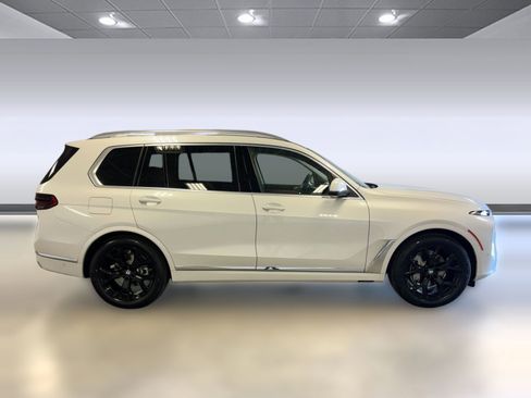 New 2026 BMW X7 xDrive40i image 7