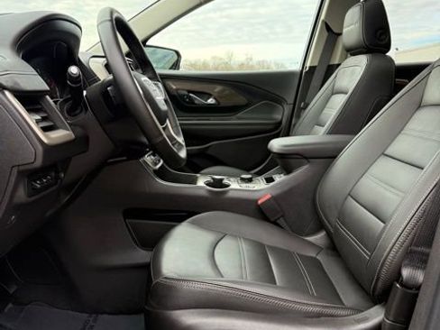 Used 2023 GMC Terrain Denali w/ Black Diamond Edition image 16